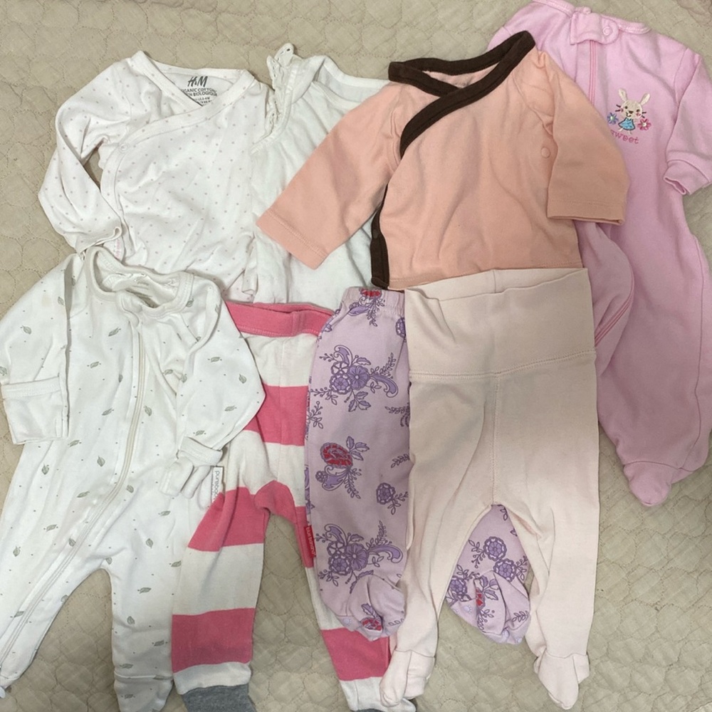 Organic Cotton Baby Clothes Lot GUC and Better Sizes Newborn up to 3-6 months